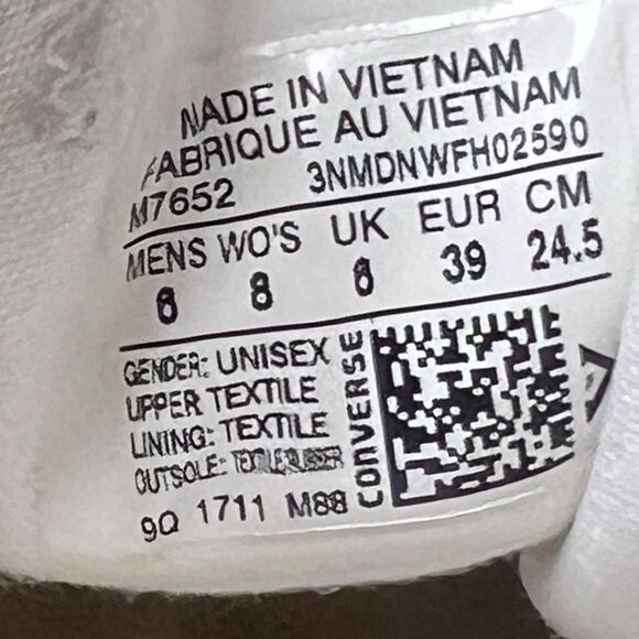 Converse Chuck Taylor Shoes Men’s 6 Women’s 8 - Picture 11 of 11